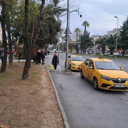 شقة 4,e Aksemsettin Mh Sari Abdullah Efendi Sk 11 N 1,2,3