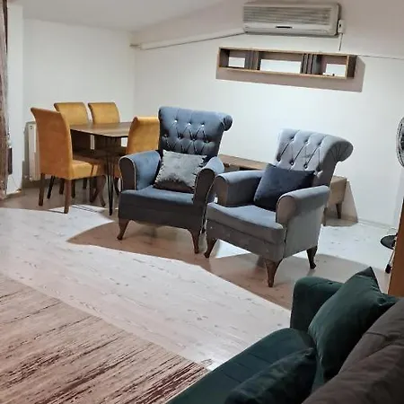 4,e Aksemsettin Mh Sari Abdullah Efendi Sk 11 N 1,2,3 Apartament *