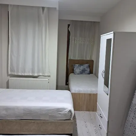 4,e Aksemsettin Mh Sari Abdullah Efendi Sk 11 N 1,2,3 Apartament Stambuł