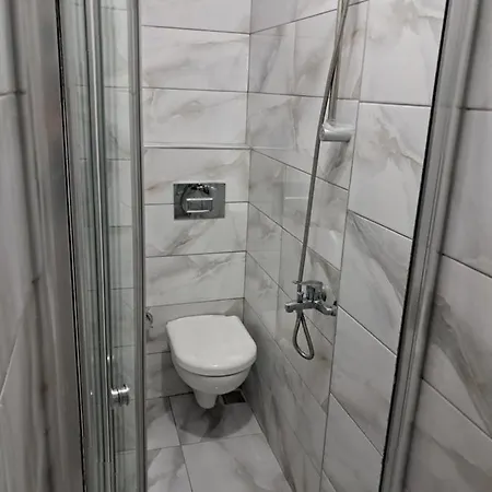 Apartament 4,e Aksemsettin Mh Sari Abdullah Efendi Sk 11 N 1,2,3